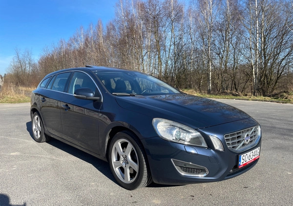 Volvo V60 cena 31900 przebieg: 205000, rok produkcji 2010 z Częstochowa małe 497